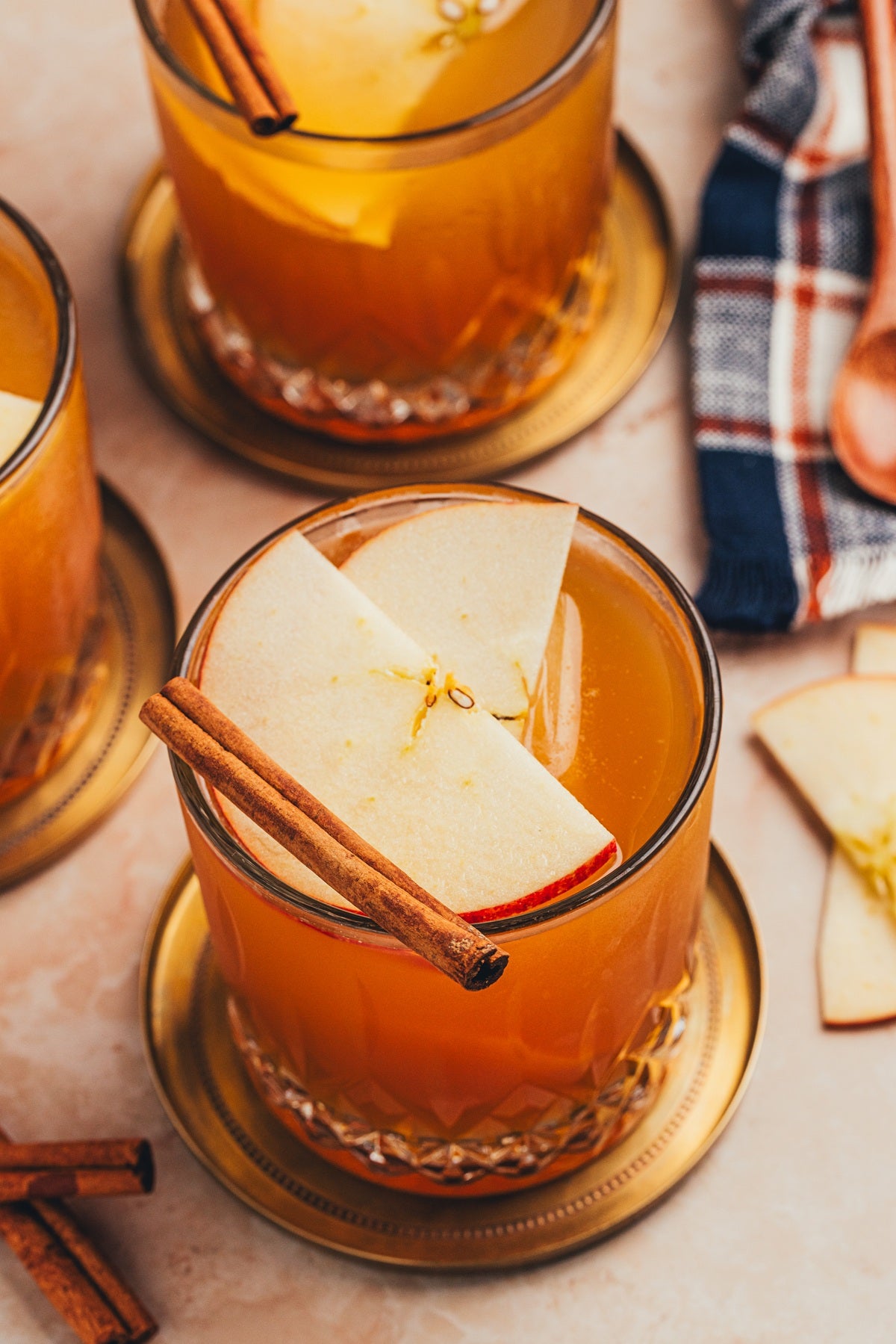 Custom Recipe: Cocktails, Mocktails, and Drinks