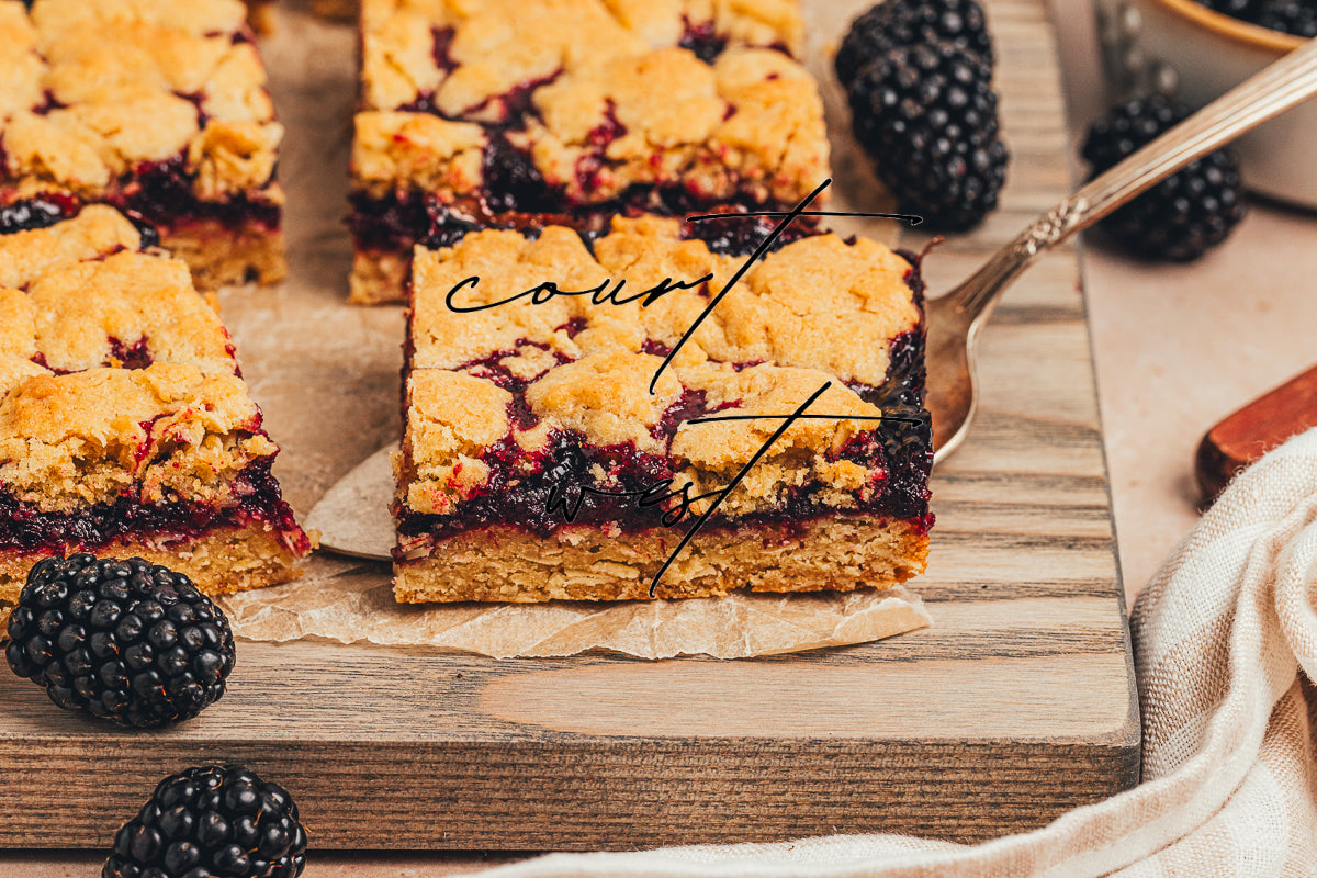 Blackberry Crumble Bars (Exclusive Recipe)