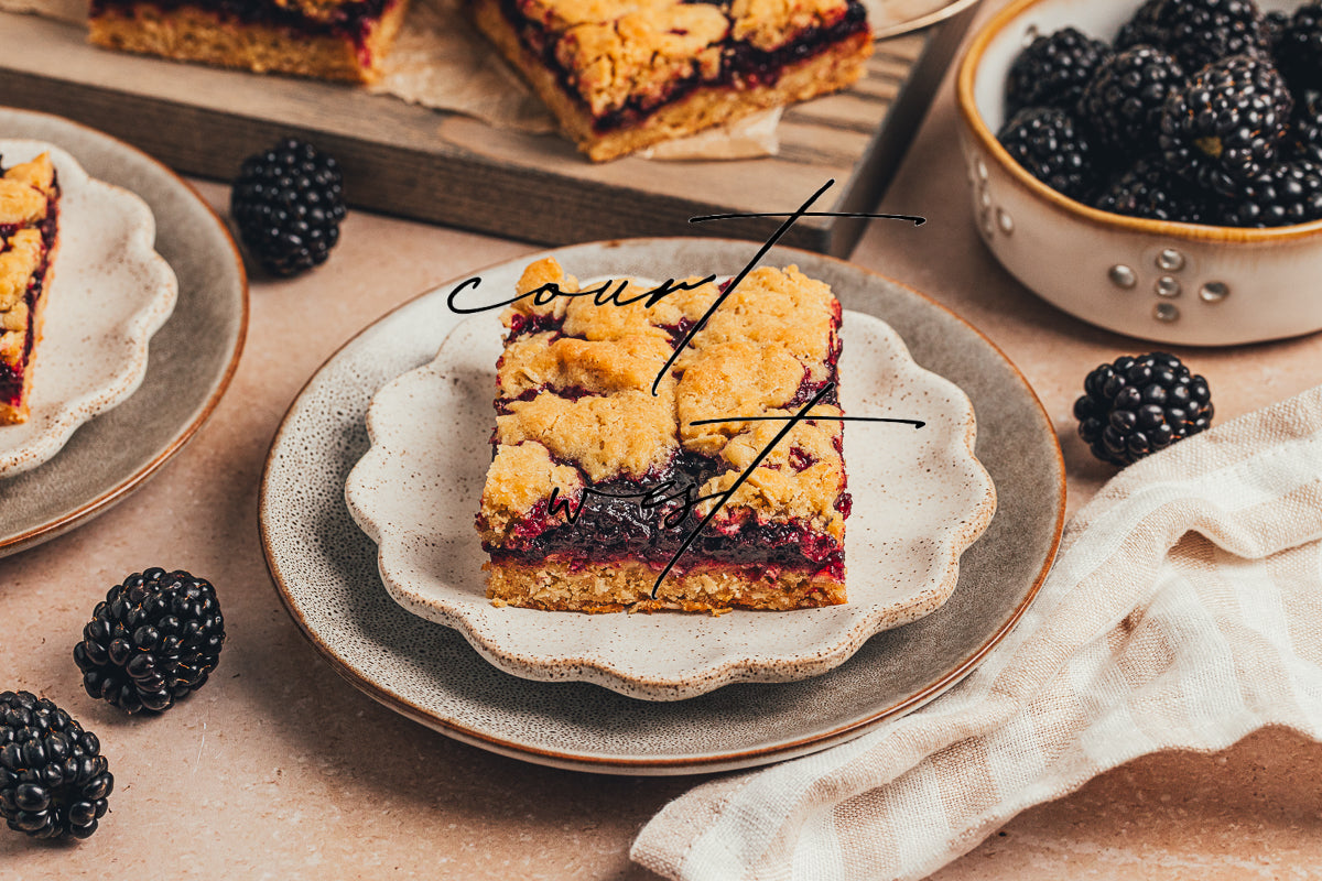 Blackberry Crumble Bars (Exclusive Recipe)