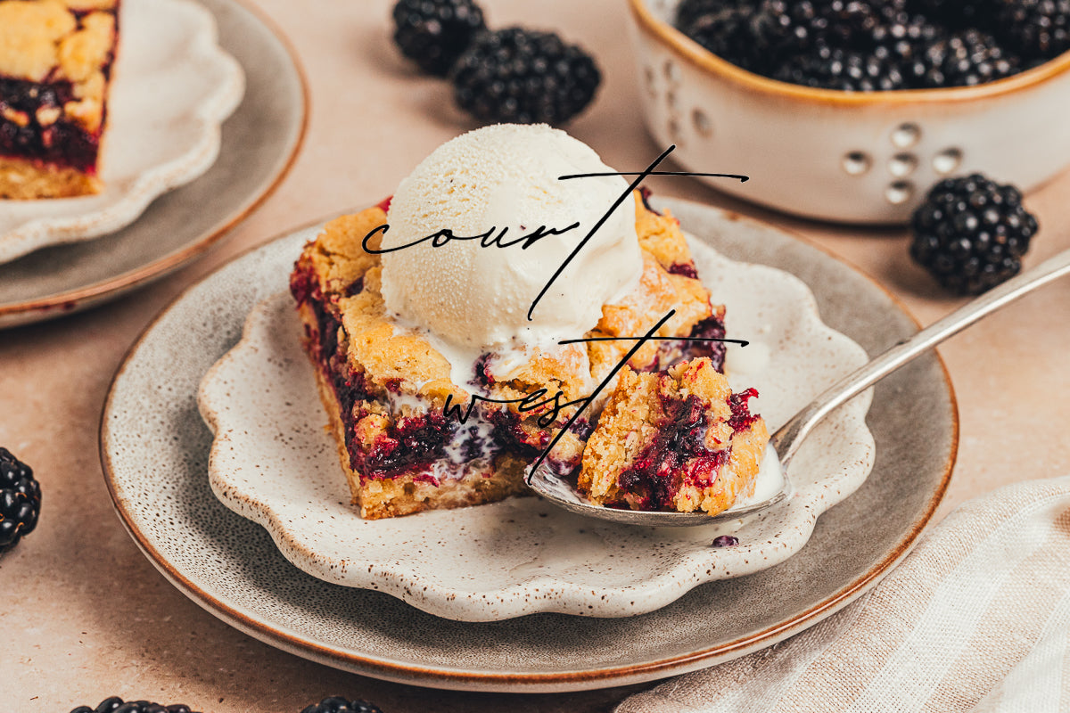 Blackberry Crumble Bars (Exclusive Recipe)